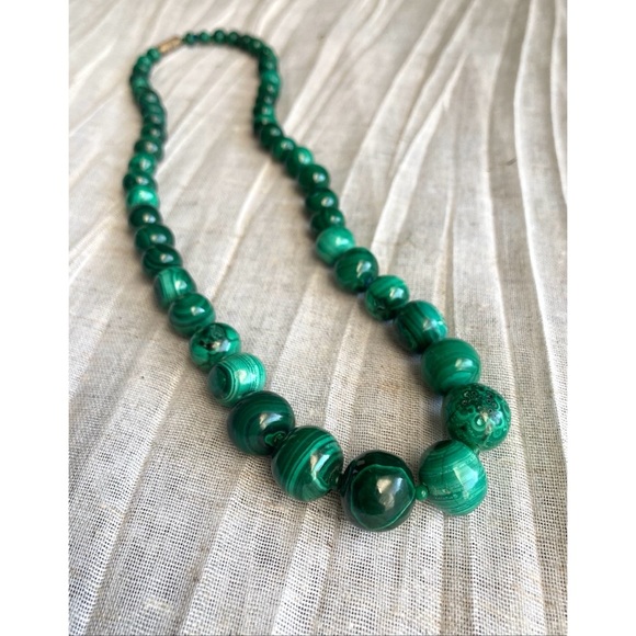 *SOLD* Genuine Malachite Beaded Vintage Handcrafted Statement Necklace Graduated - Picture 2 of 10